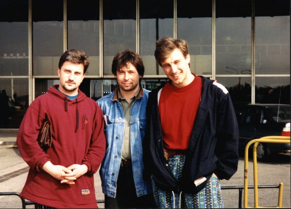 Friends.jpg (56899 bytes)